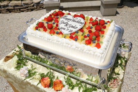 なぜ ウェディングケーキを食べる意味 静岡の結婚式場 公式 エスプリドナチュール 静岡市のウェディング