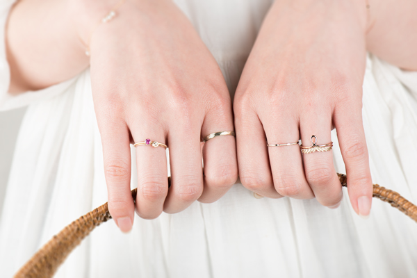 指輪はつける場所によって意味が変わる 静岡の結婚式場 公式 エスプリドナチュール 静岡市のウェディング